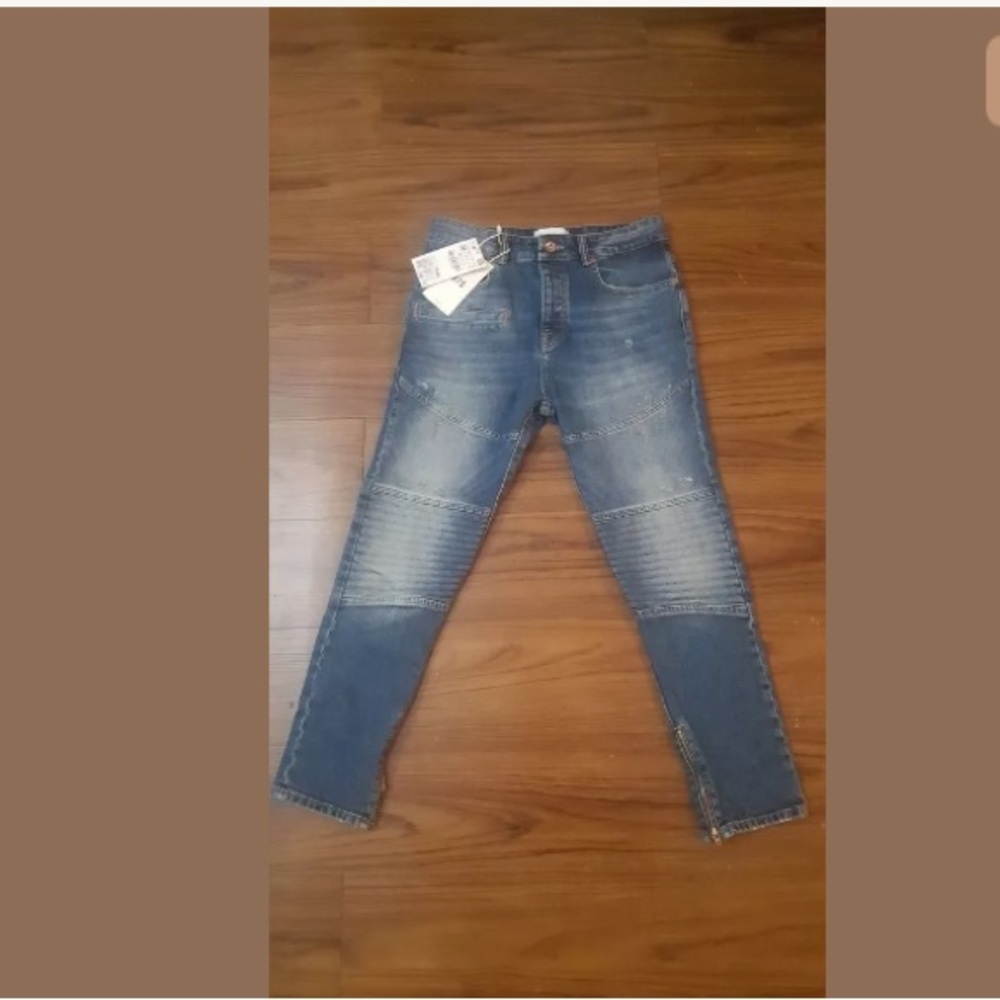 Men’s Zara Distressed Cropped Slim Fit Jeans A4